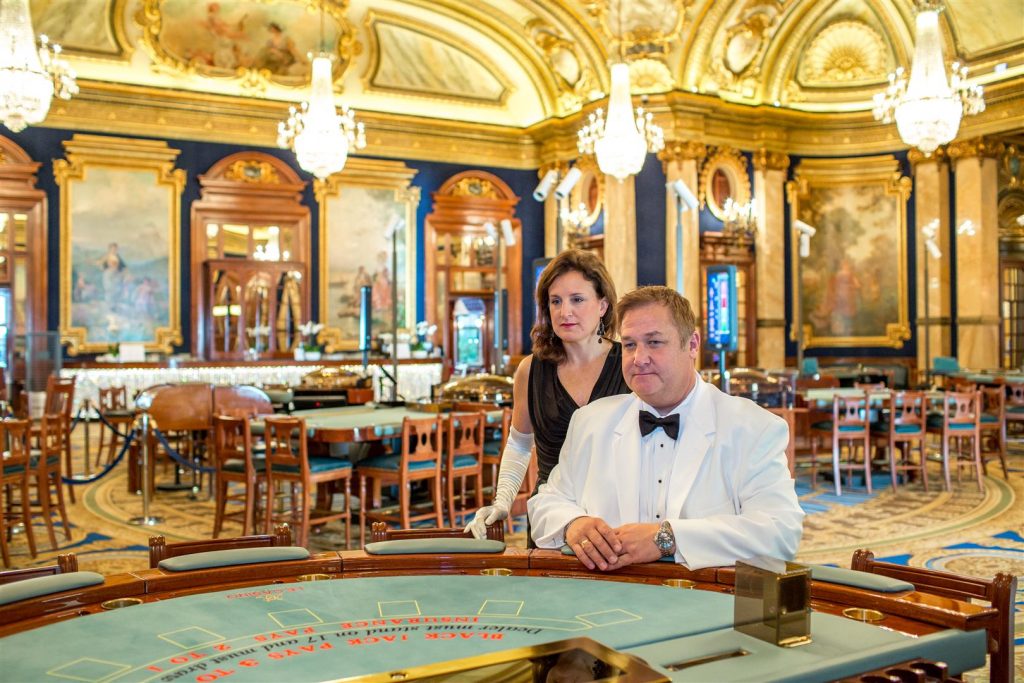 Photos dans le Casino de Monte-Carlo, Opération James Bond